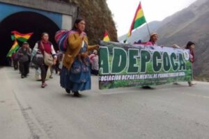 Marcha de Adepcoca en defensa de derechos de cocaleros