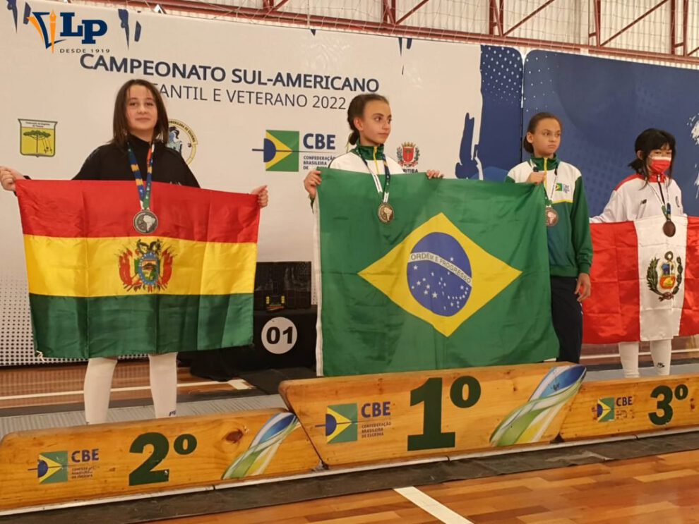 Equipo boliviano de esgrima gana medallas en el sudamericano