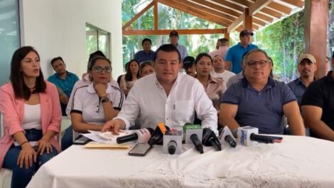 El alcalde Santa Cruz, Jhonny Fernández, en su pronunciamiento sobre el Proyecto de ley Brigada Parlamentaria Cruceña