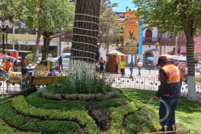 Navidad en las plazas con luces navideñas