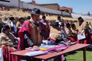 Ponchos Rojos movilizaciones en la Provincia Omasuyos