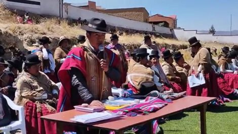 Ponchos Rojos movilizaciones en la Provincia Omasuyos
