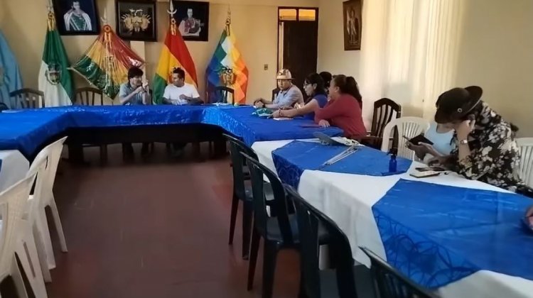 Evo Morales discute la Ley del Censo con diputados del MAS