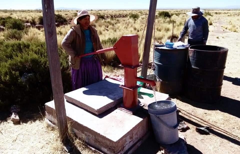 Agua en municipios orureños