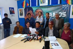 Vicepresidente del MAS reclama que Gobierno de Arce no lo ayudó a levantar su arraigo