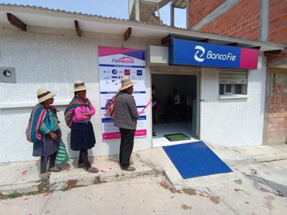 Banco FIE oficina externa en el municipio Poroma