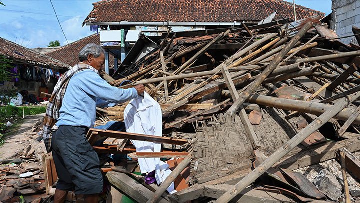 Terremoto en Indonesia que dejó 268 muertos