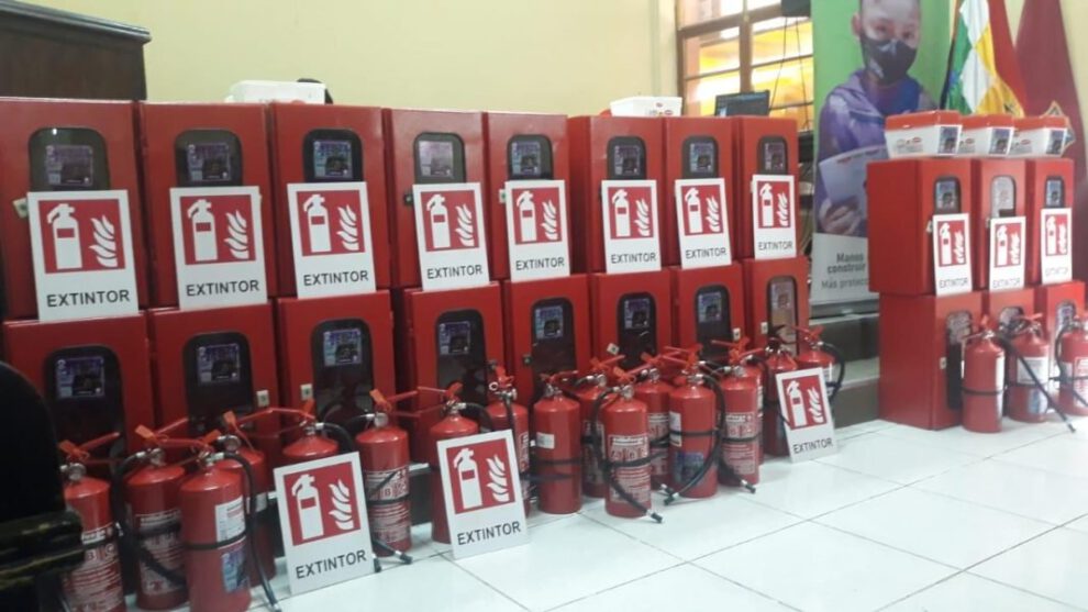 Equipos de emergencia en unidades educativas