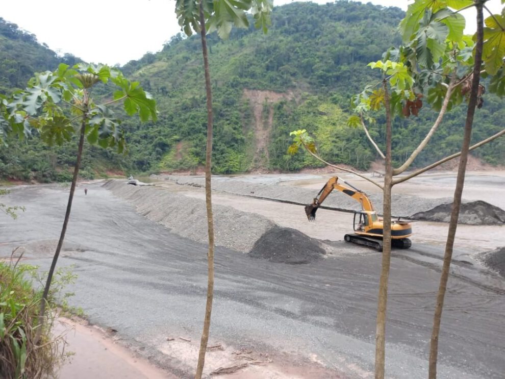 Desborde del río Tipuani en La Paz