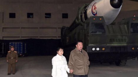 Programa nuclear de Corea del Norte elogiado por Kim Jong Un