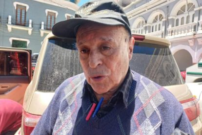 David Santalla instando a pensar en positivo en Oruro