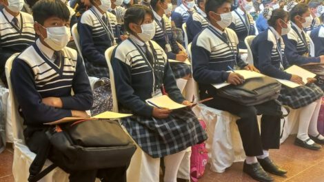 Actos de promoción en Oruro para más de ocho mil bachilleres