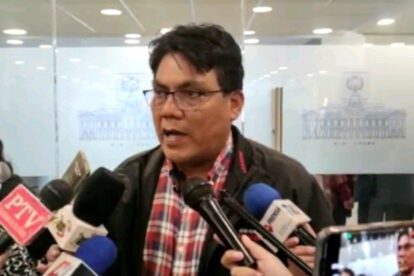 Diputado Arce durante una entrevista en la Sede de Gobierno