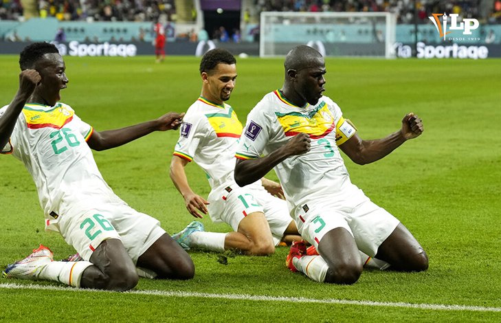 Senegal clasifica a octavos tras vencer a Ecuador