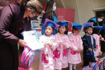 Graduación de niños en centros infantiles del Programa de Atención a Niños menores de seis años