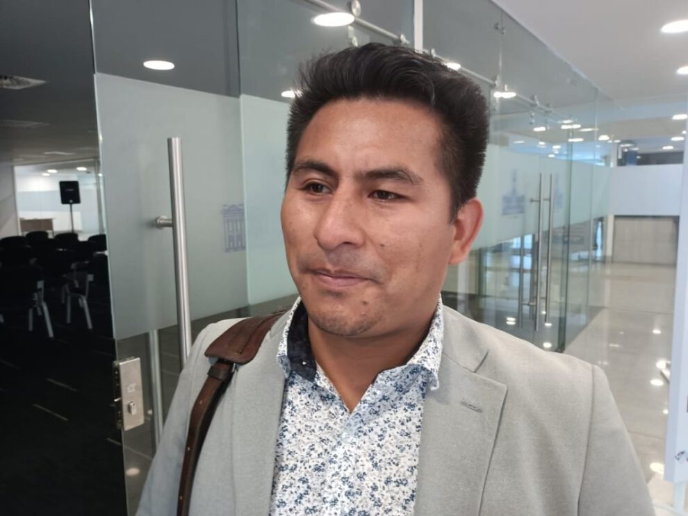 Diputado Gualberto Arispe discute la Ley del Censo