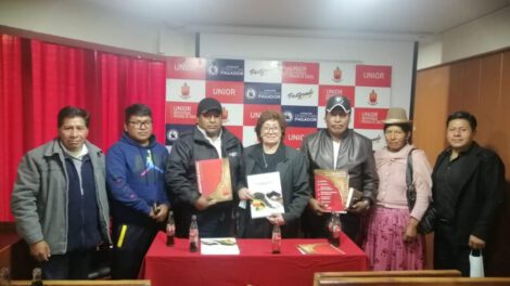 Convenio Unior Mancomunidad Minera para pasantías en Oruro