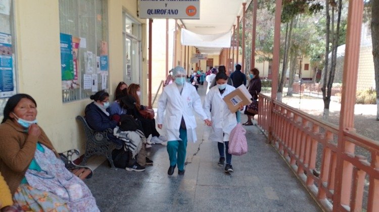 Médicos piden usar el barbijo ante nuevos contagios de Covid-19