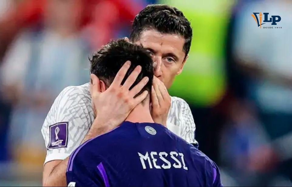 Lewandowski y Messi en el partido Polonia-Argentina