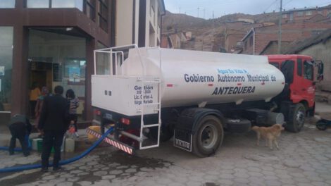 Agua potable en Antequera mediante cisterna