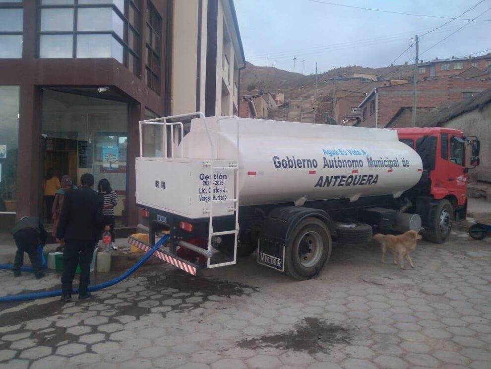 Agua potable en Antequera mediante cisterna