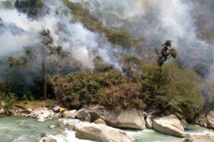 Charazani en situación de desastre por incendios y sequía