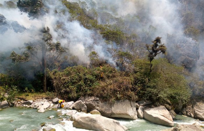 Charazani en situación de desastre por incendios y sequía