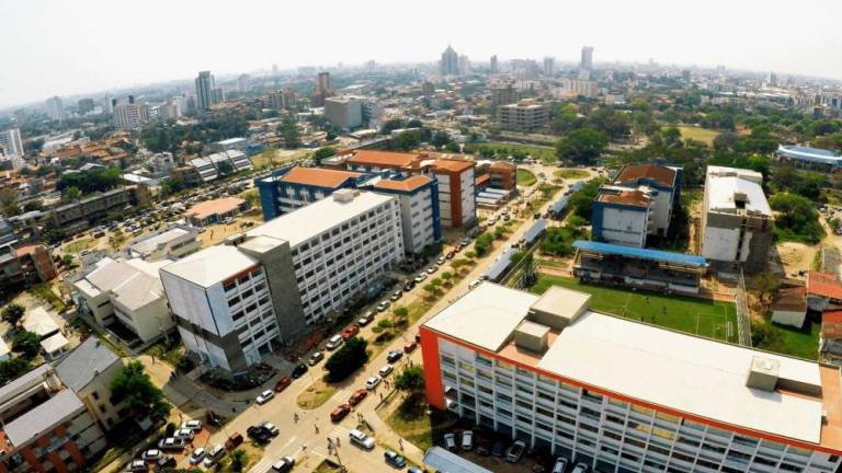 Gobierno niega disminución de recursos en universidad cruceña