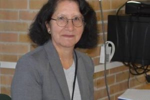 Elsa Bravo Cladera reconocida por la Academia Boliviana de la Lengua
