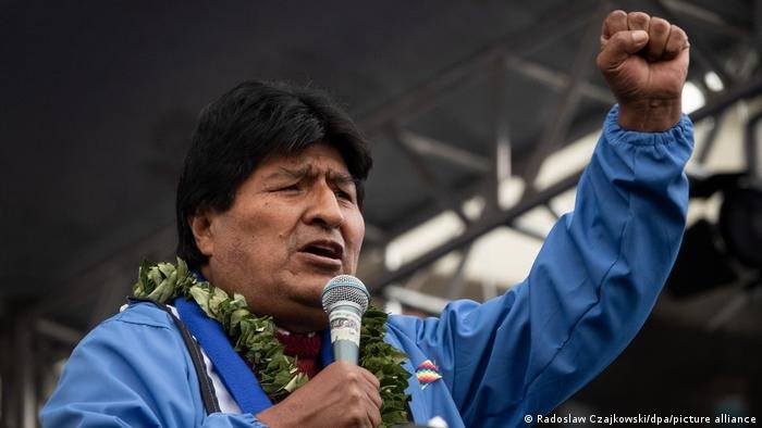 Día de la Revolución Democrática recordando a Evo Morales como presidente indígena