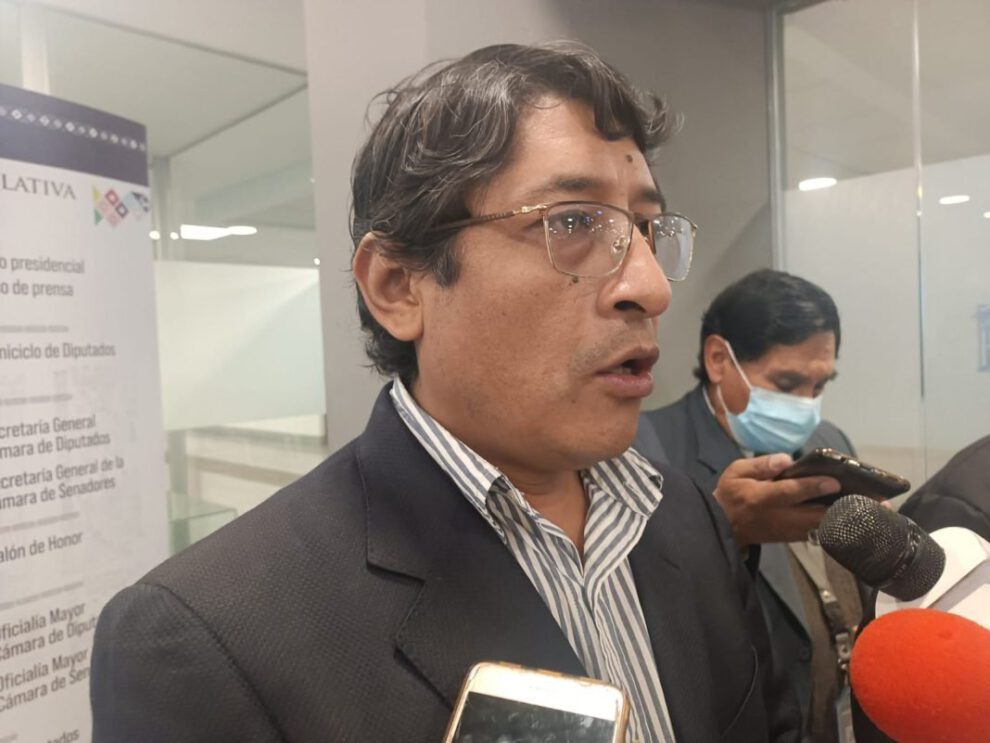Acuerdo entre ministros y cívicos en Bolivia según Patricio Mendoza