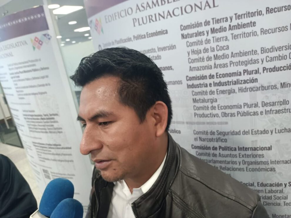 Despidos en instituciones según el diputado Gualberto Arispe del MAS