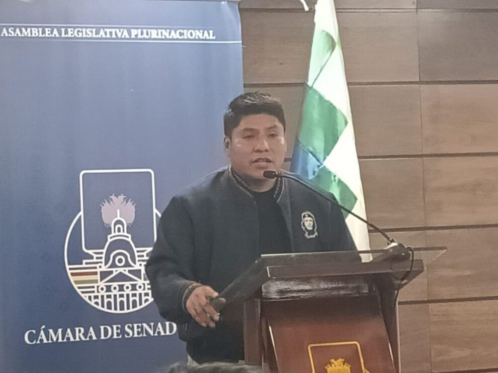 Senador Loza expresa su apoyo a Cristina Fernández
