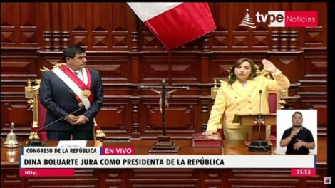 Dina Boluarte asume la Presidencia del Perú