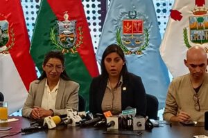La senadora de Comunidad Ciudadana, Andrea Barrientos, habla sobre el PGE 2023