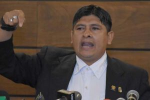 El diputado Rolando Cuellar pide cercar el Legislativo para aprobar el PGE 2023