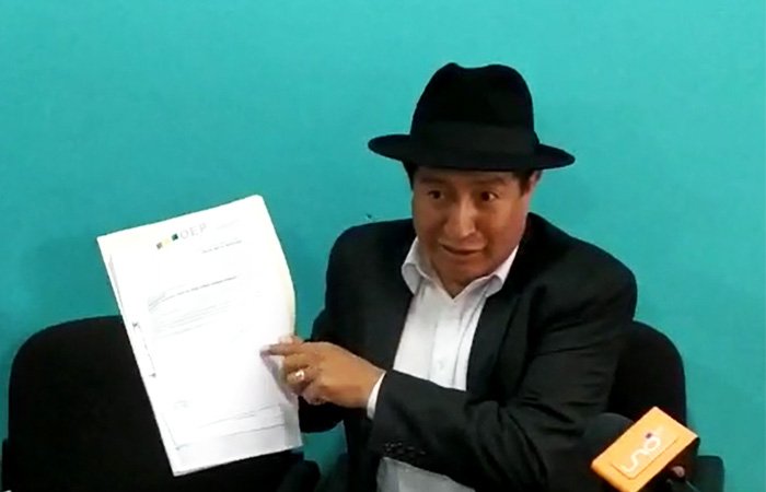 Rafael Quispe pide a Arias rendir cuentas de aportes de los funcionarios ediles