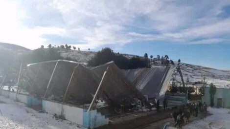 Fallecidos por caída de tinglado en Achacachi