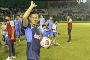Joselito Vaca cierra una carrera profesional en el fútbol cruceño