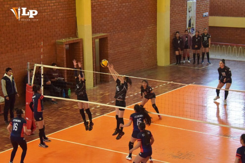 10 de Febrero y UTO jugarán por el título en el voleibol orureño