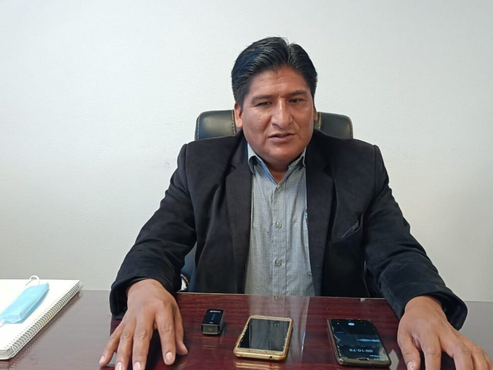 Luis Arce en el contexto de declaraciones de Andrés Flores sobre Carlos Romero