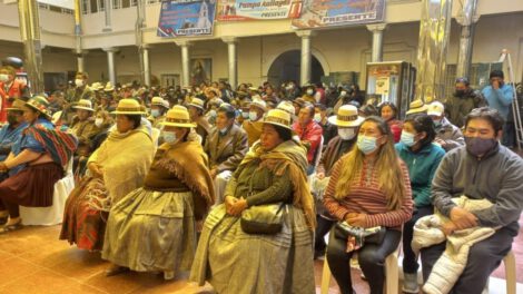 Recursos económicos para enlosetado en Turco, Pampa Aullagas y Sabaya