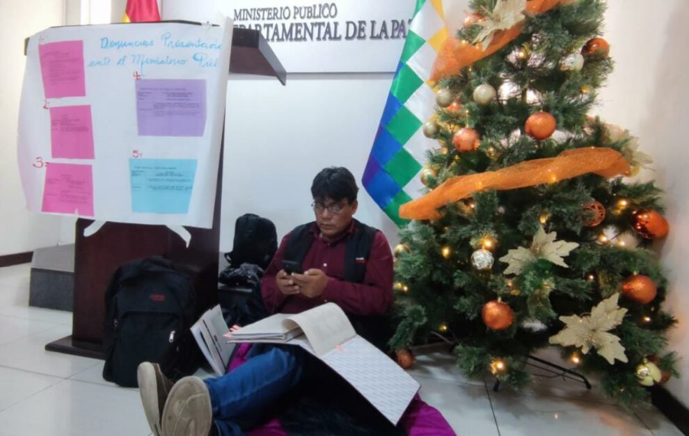 Héctor Arce huelga de hambre por retraso de sus denuncias en la Fiscalía