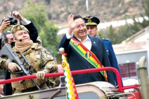 Destitución del Comandante de Ejército Juan José Zúñiga