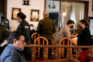 Compra de vehículos para la Policía en Oruro