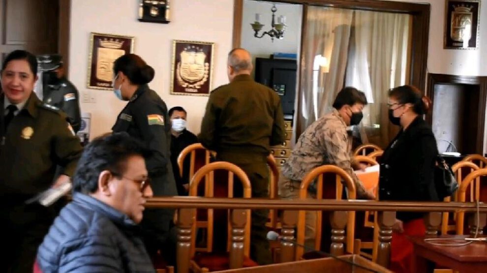 Compra de vehículos para la Policía en Oruro