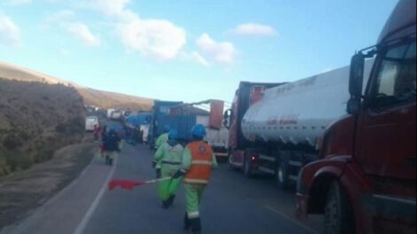 Bloqueo en la carretera Cochabamba-La Paz