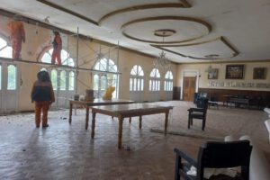 Restauración de salones en la Gobernación de Oruro