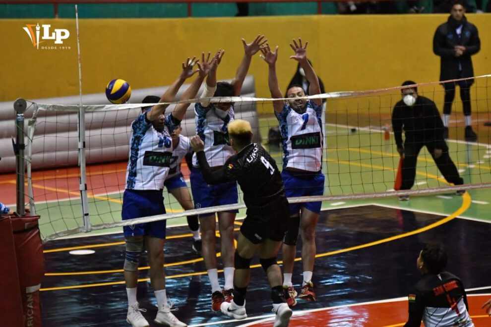 Liga Superior del Voleibol Boliviano entre San Martín y Olympic