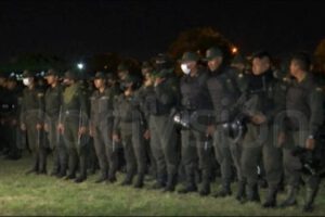 Policías en Guarayos brindan seguridad a propietarios de terrenos avasallados